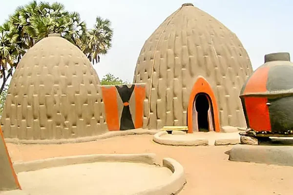 CASE EN OBUS DE MOURLA